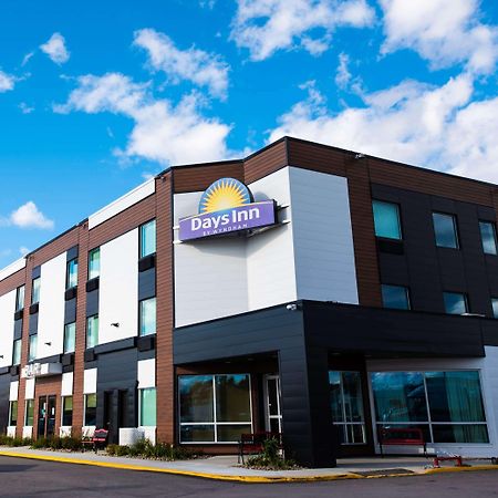 Days Inn By Wyndham Berthierville Ngoại thất bức ảnh